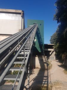 Banda transportoare si scara