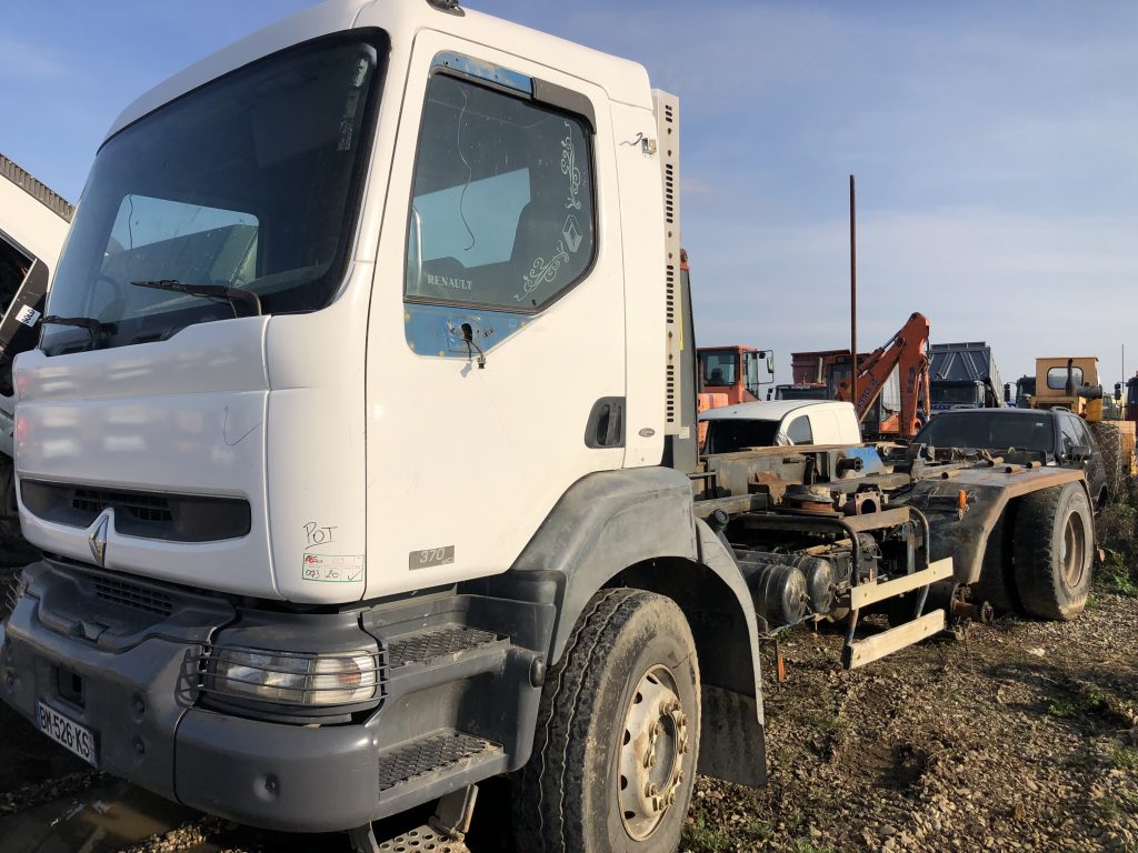 Renault Kerax 370/420 dCi piese - 2000