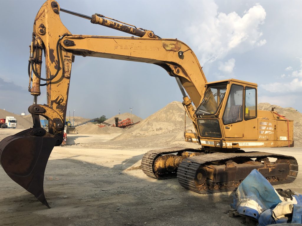 Excavator pe senile Fiat - 1990