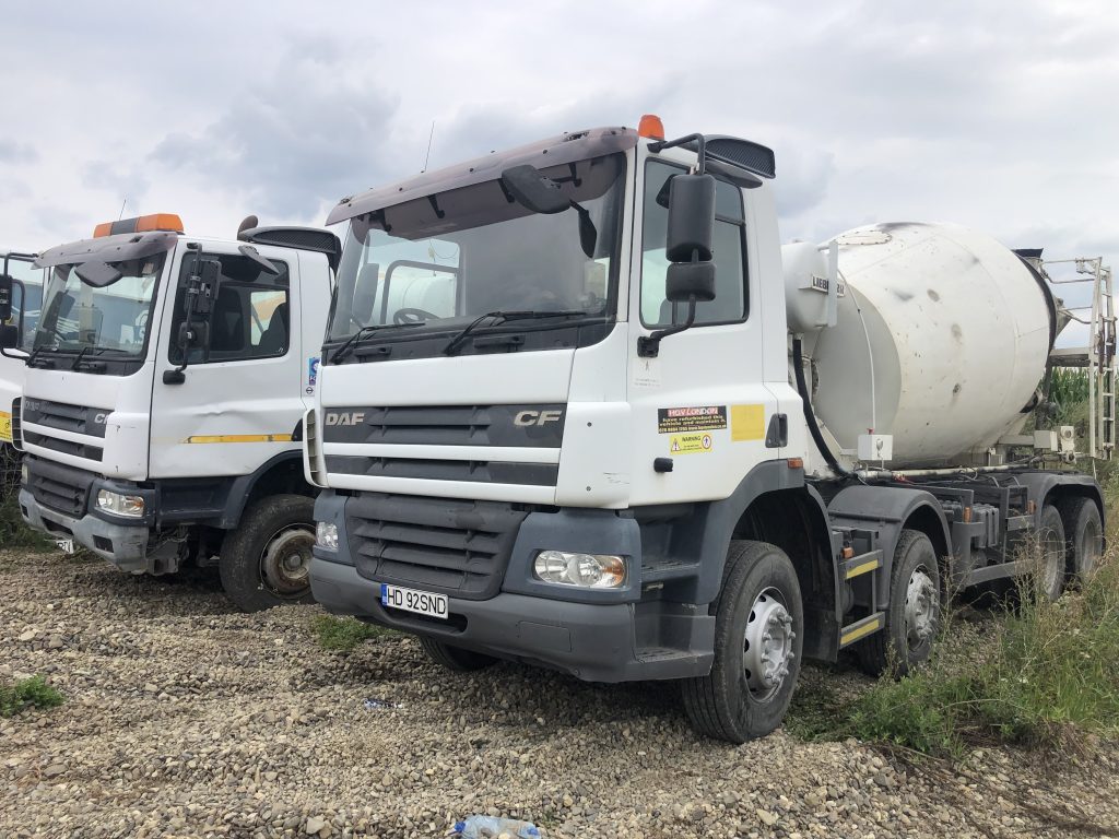 Autobetoniera DAF CF 8x4 - 2003