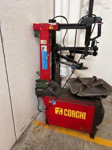 Masini dejantat autoturisme Corghi