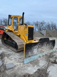 Buldozer CAT D4