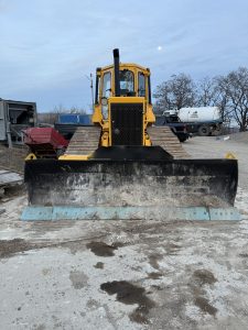 Buldozer CAT D4