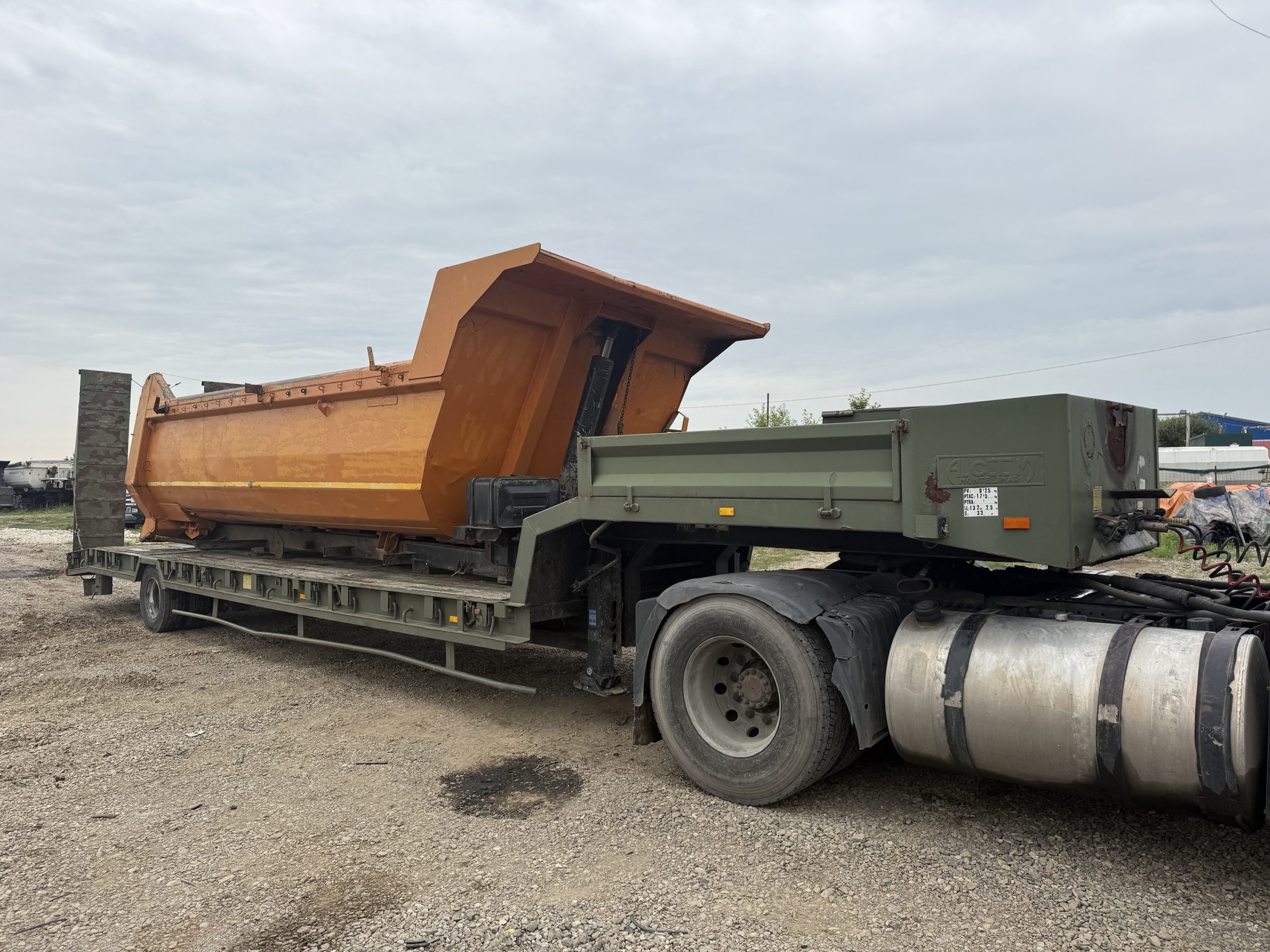 Trailer o axa inmatriculat
