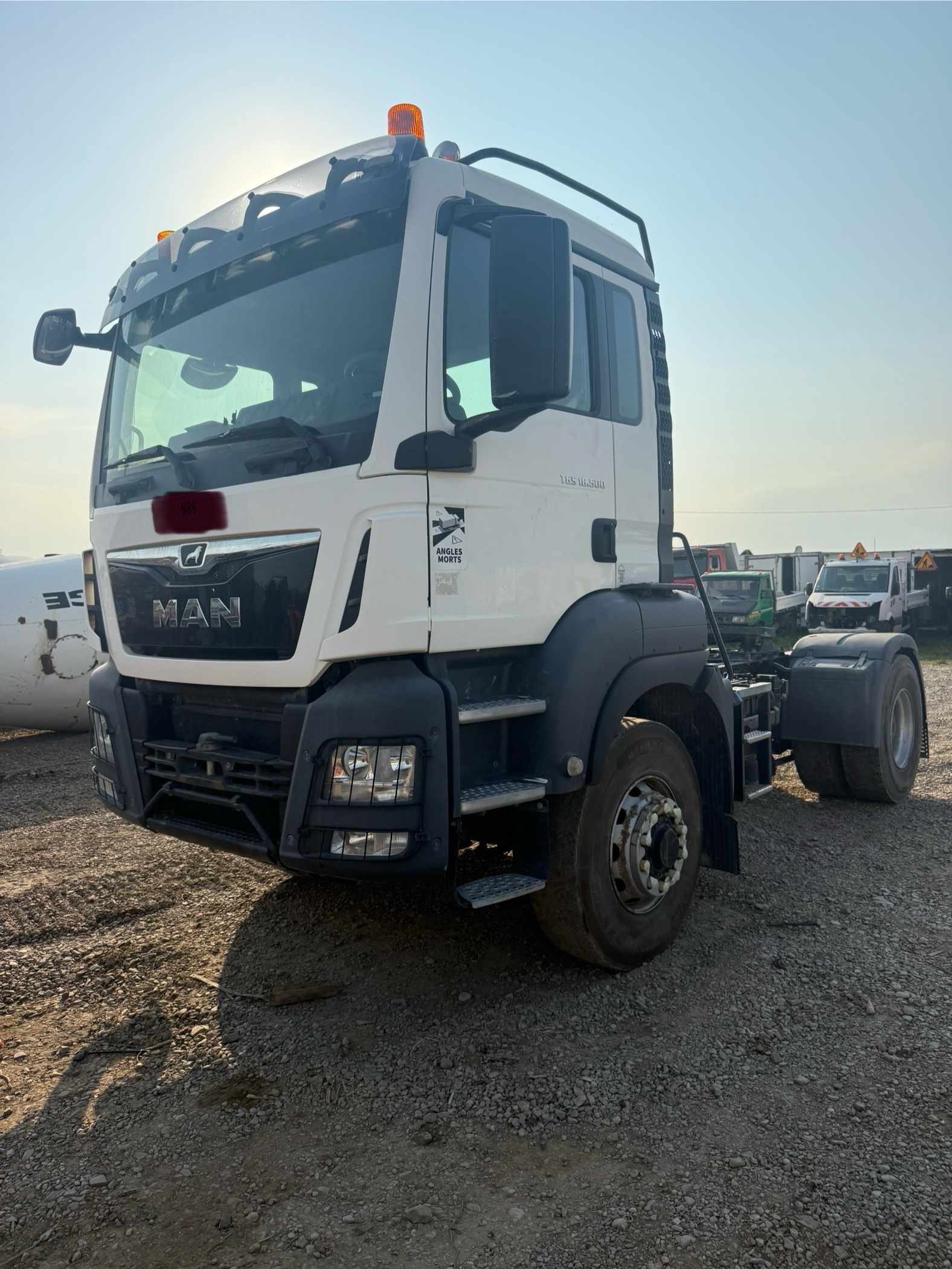 Cap tractor MAN HydroDrive 4x4