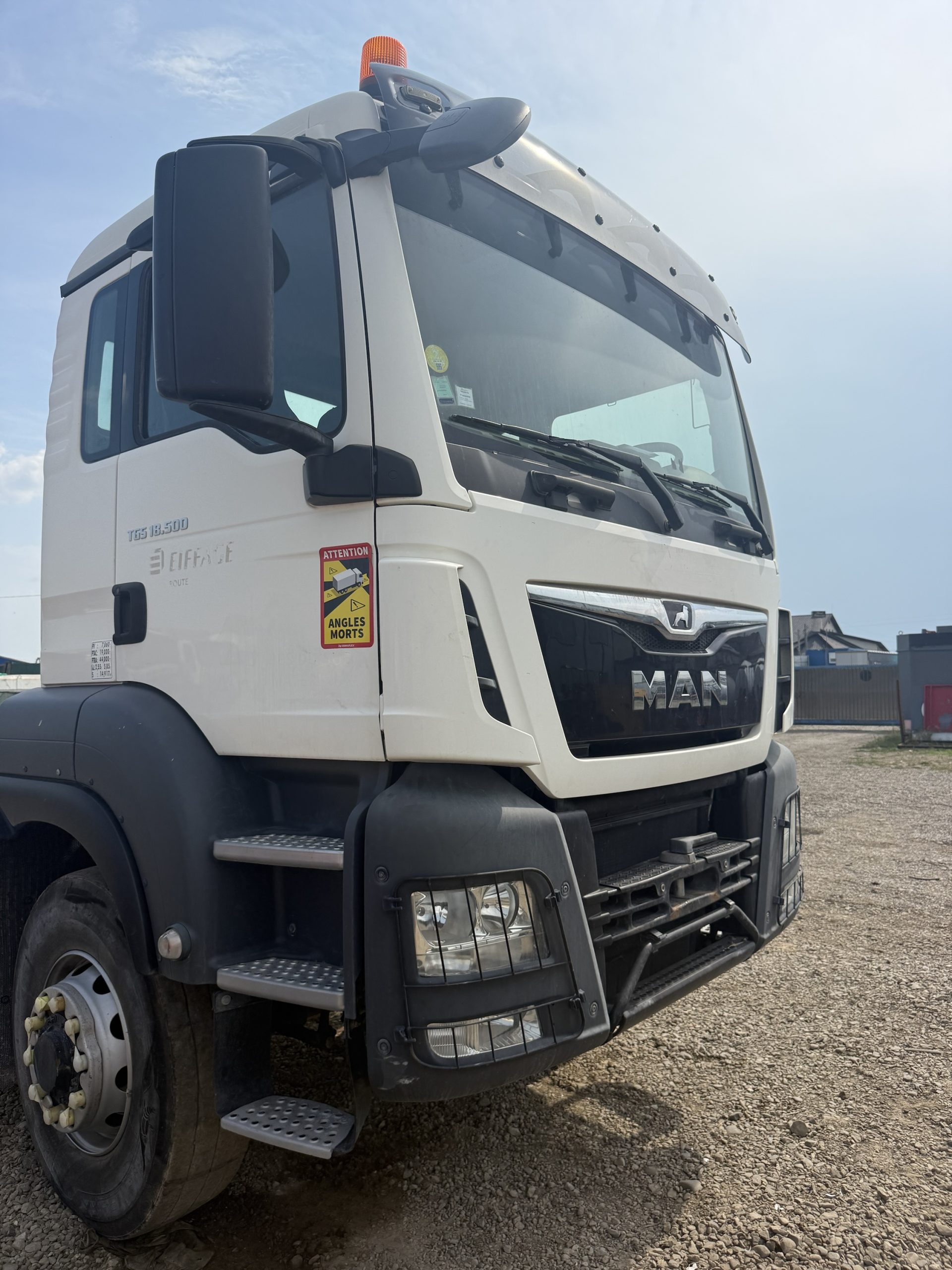 Cap tractor MAN HydroDrive 4x4