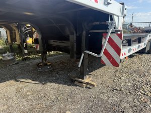 Trailer 3 axe cu alveole