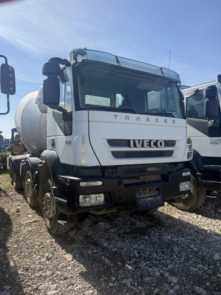 IVECO Trakker autobetoniera 2008