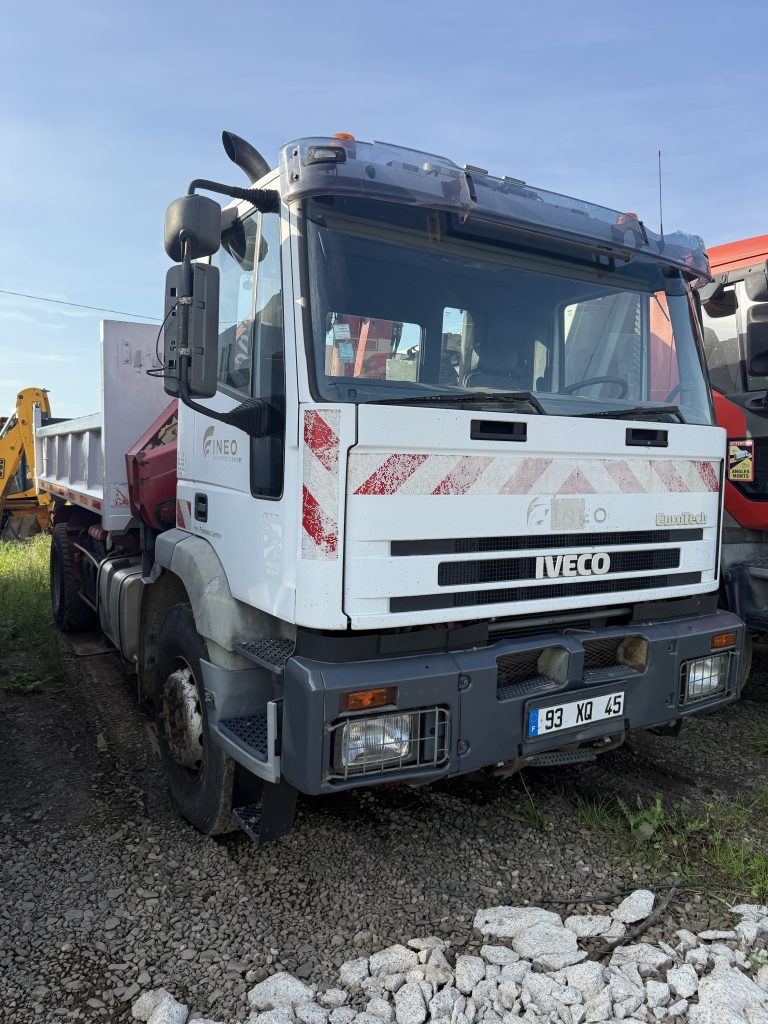 IVECO Trakker 19 tone cu macara